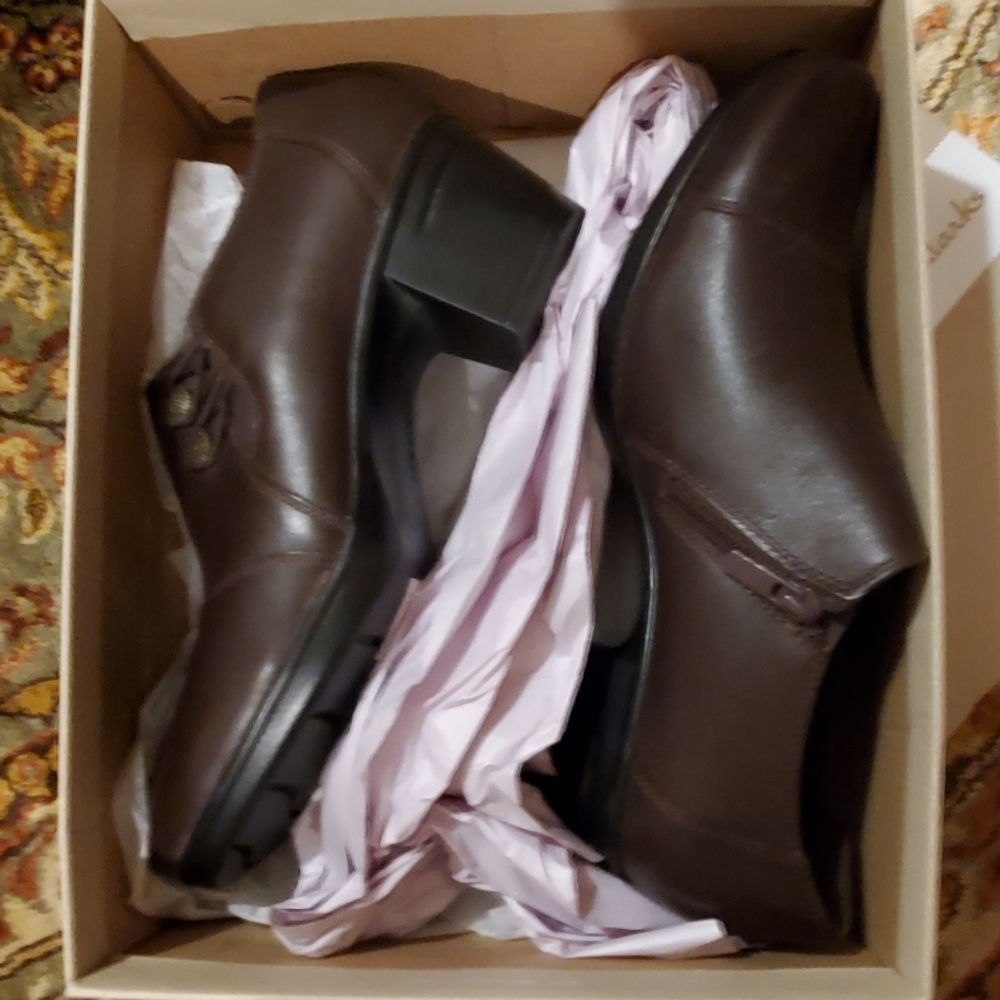 Clarks Booties - Picture 4 of 4